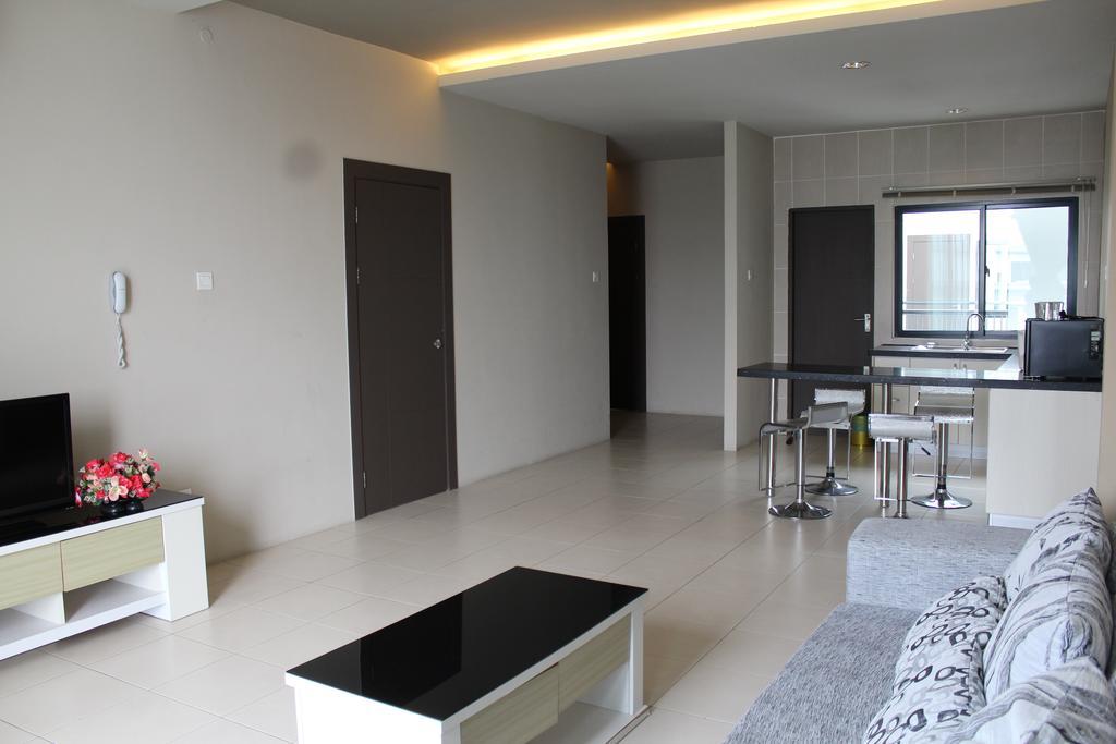 Tribeca Suites Kuching Eksteriør bilde