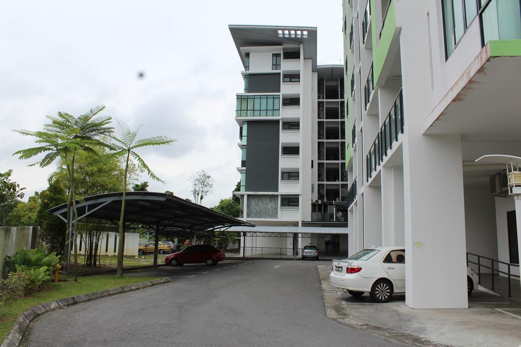 Tribeca Suites Kuching Eksteriør bilde