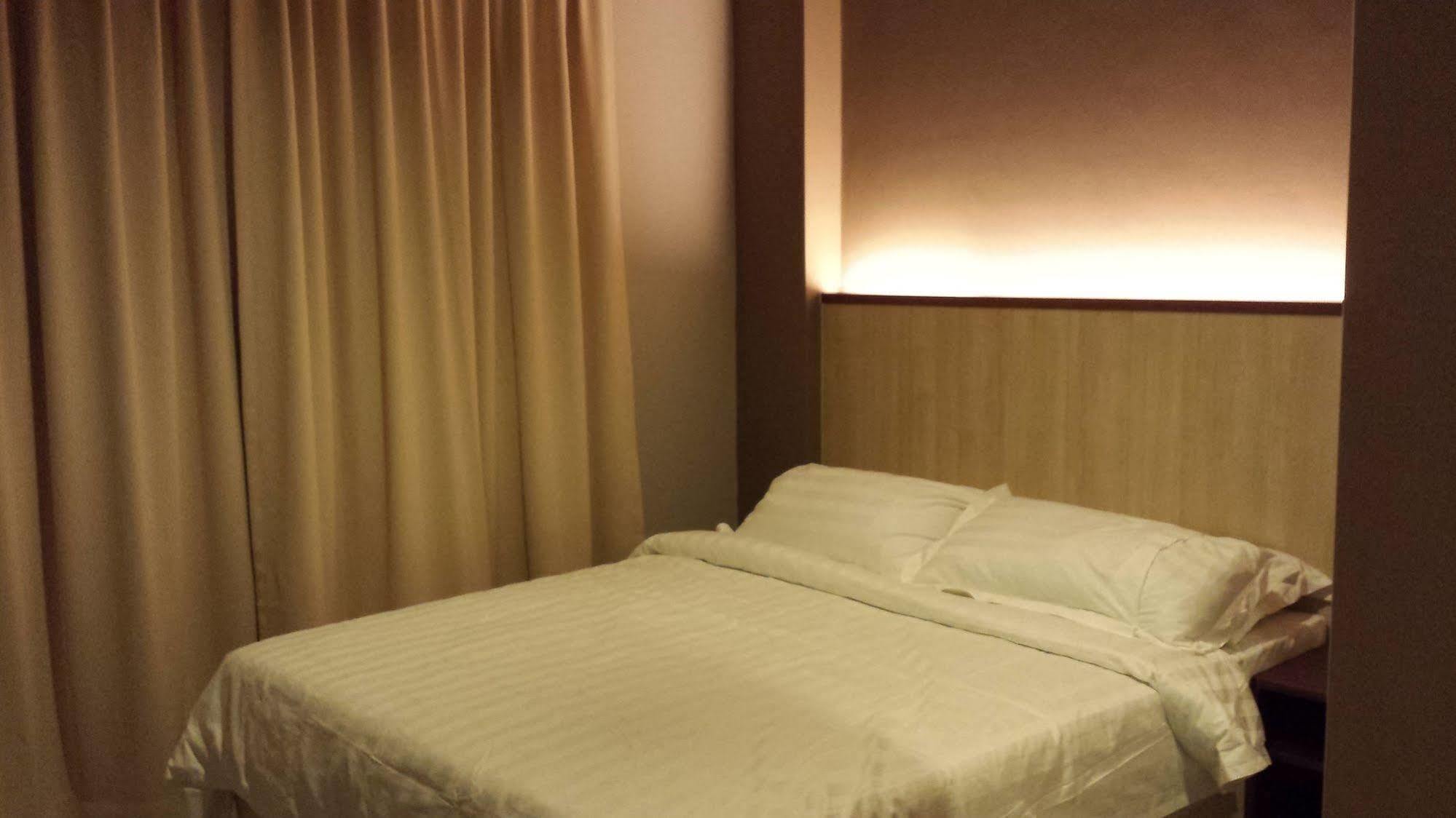Tribeca Suites Kuching Eksteriør bilde